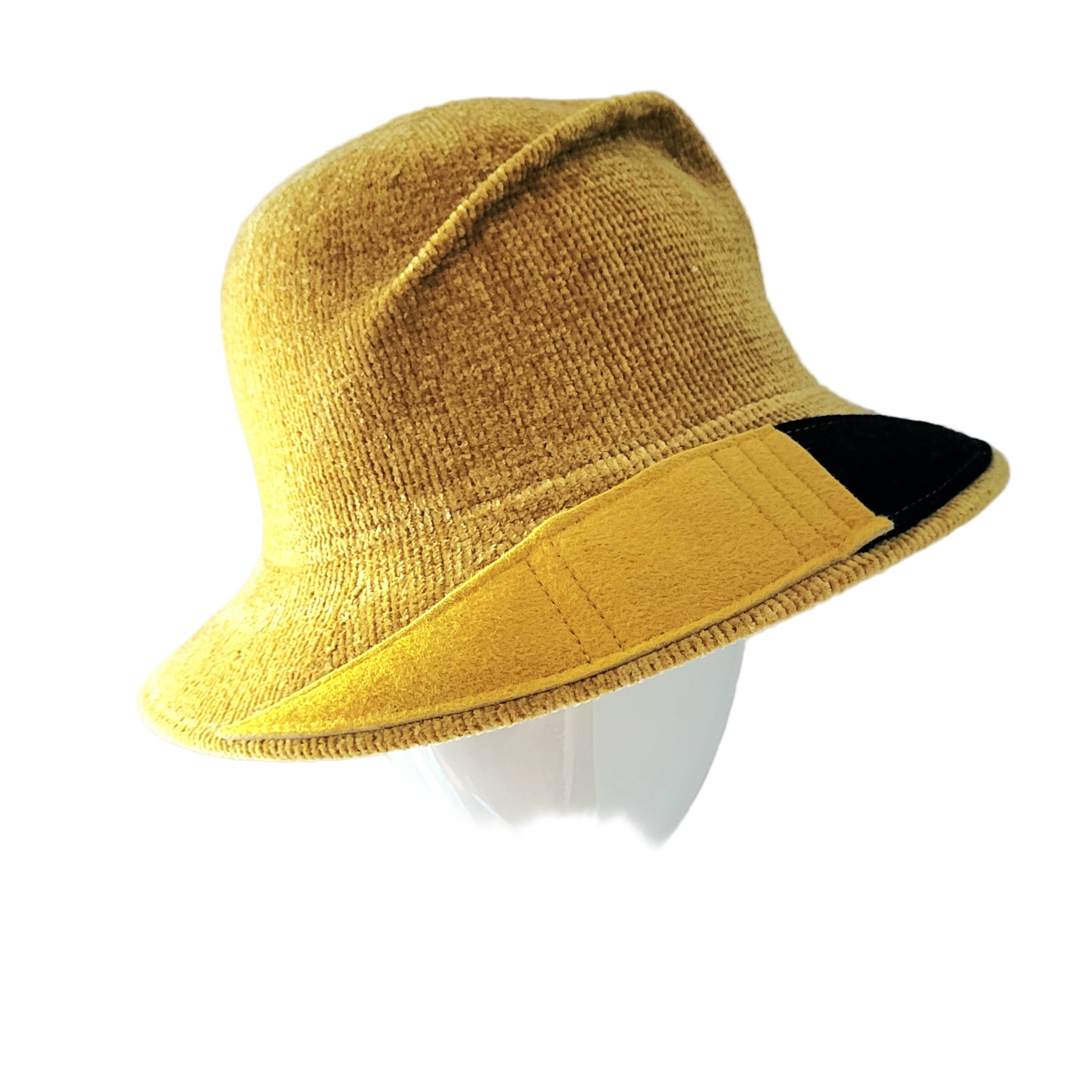 Johnnie in Mustard 2