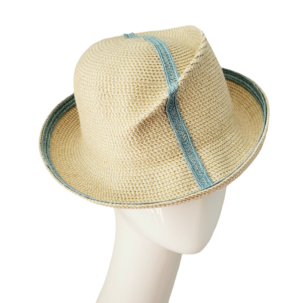 Dietz in Ivory and blue