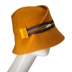 Zip it Cloche