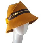 Zip it Cloche